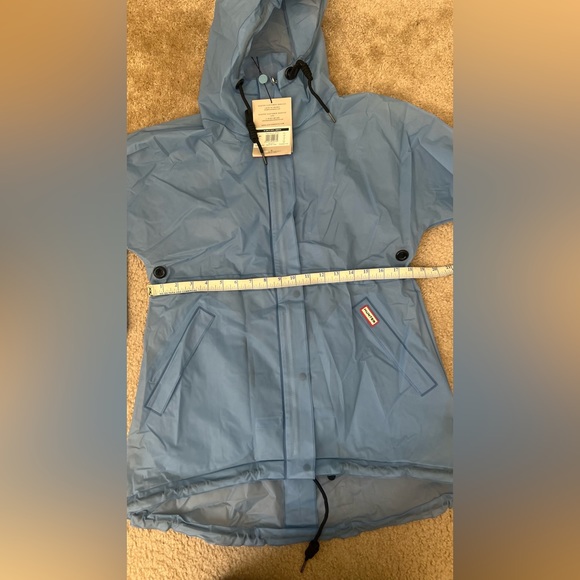 HUNTER - Hooded Waterproof Jacket
NWT/NEW Size XS - Picture 6 of 16